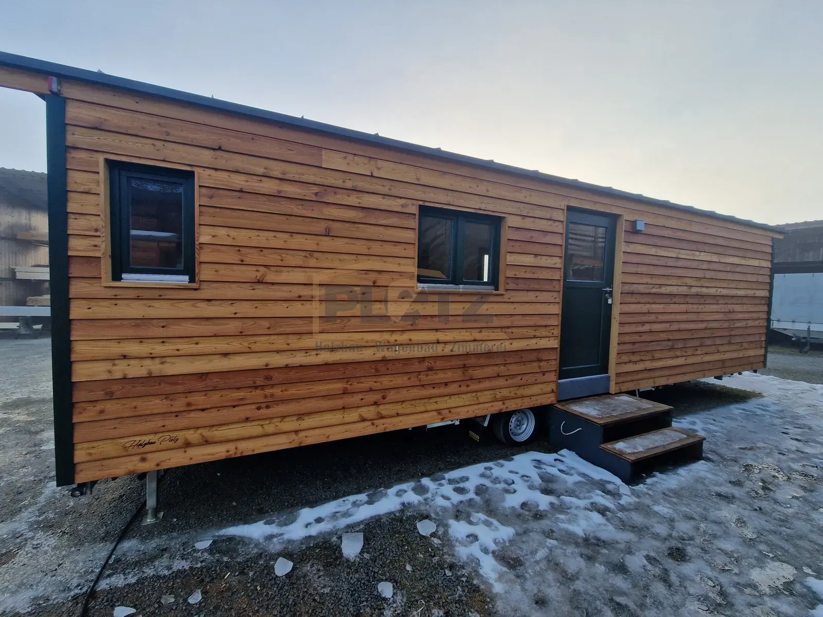 Kindergartenwagen – Außenansicht | Referenzprojekt Holzbau Pletz